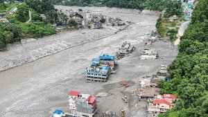 C&oacute;mo el desprendimiento de un glaciar pudo provocar el desastre en Nepal y el T&iacute;bet