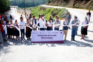 Gobierno de Puebla entrega obras en Chiconcuautla