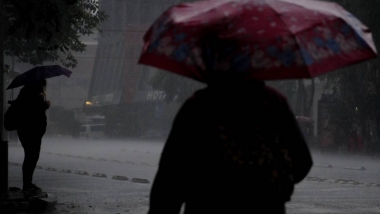 Frente frío 1, monzón mexicano y onda tropical 20 seguirán generando lluvias en el país este lunes