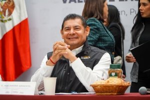Delincuencia organizada se incrusta en varios entornos sociales: Armenta