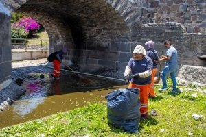 Gobierno de Pepe Chedraui mejora imagen del Puente de Ovando con jornada de limpieza integral