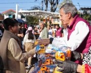 Lleva Pepe Chedraui a los Reyes Magos a Romero Vargas y colonia La Rosa