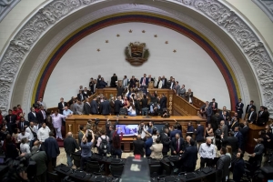 El Parlamento venezolano aprobó una ley que castiga con inhabilitaciones de hasta 60 años para ocupar cargos públicos a quienes hayan promovido sanciones