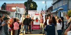 Con Puebla Brilla, Pepe Chedraui moderniza luminarias en Granjas del Sur