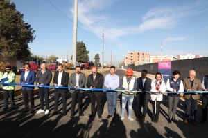 Gobierno municipal y empresarios inauguran calle al nororiente de la ciudad