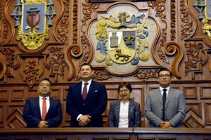 El candidato al gobierno del estado por la coalición Sigamos Haciendo Historia presenta su plan de trabajo ante el H. Consejo Universitario