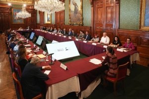 Armenta asiste con Sheinbaum para evaluar IMSS-Bienestar