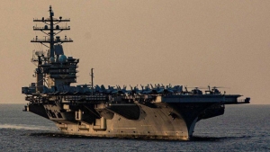 Helicópteros de la Marina estadounidense destruyen barcos hutíes en el Mar Rojo tras un intento de secuestro