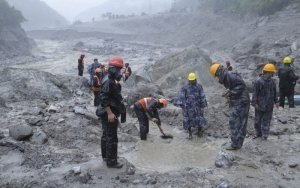 Nepal pide no comer peces arrastrados por la riada ante riesgos de contaminaci&oacute;n