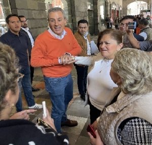 Comerciantes de la Segunda Sección Central de Abasto de Puebla reconocen disposición del Ayuntamiento para avanzar en la regularización de bodegas.