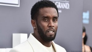 Rapero Sean &quot;Diddy&quot; Combs es exonerado de principales cargos y se libra de cadena perpetua