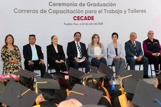 Gobierno de Puebla y SEDIF reafirman compromiso con bienestar de familias