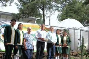 Apoya Secretaría de Bienestar municipal a estudiantes premiados en Congreso del Estado