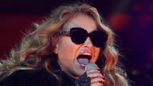 ¡Se encendió! Paulina Rubio estalla contra staff en pleno concierto