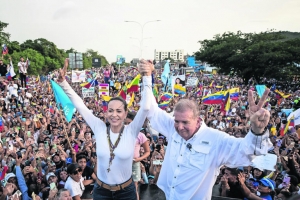 Ecuador y Costa Rica reconocen al opositor González Urrutia como &quot;el legítimo ganador&quot; en Venezuela