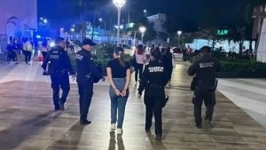 Detienen a Melanie Barrag&aacute;n, la joven golpeada por su novio