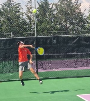 Participar&aacute;n cuatro poblanos en cuartos de final del Nacional de Tenis