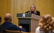 Embajada de Francia declara persona non grata a vicegobernadora argentina; condena comentario sobre su selecci&oacute;n