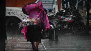 Baja presión en el Pacífico podría evolucionar a Ciclón Tropical; gran parte de México espera fuertes lluvias