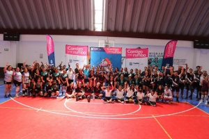 Con más de 300 participantes, inicia torneo de los barrios de voleibol en Puebla capital