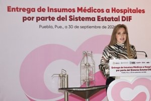 Ceci Arellano entrega equipo m&eacute;dico a cinco hospitales mediante obra comunitaria