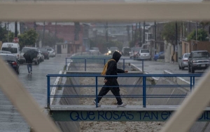 Frente frío y canal de baja presión provocarán lluvias en el país