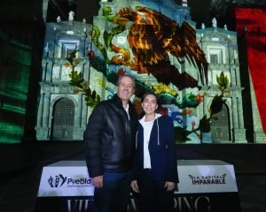 Disfruta Pepe Chedraui videomapping monumental de Fiestas Patrias junto con las y los poblanos