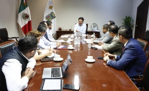 Javier Aquino mantiene mesas de seguridad con Federación y Municipios
