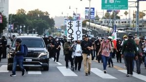 Sheinbaum Llama a Protestas Pacíficas y Pide a CBP No Hacer Redada en Partido de México
