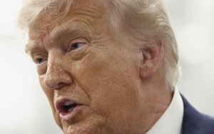 Trump ordena posponer los ataques contra infraestructura energ&eacute;tica iran&iacute; durante cinco d&iacute;as