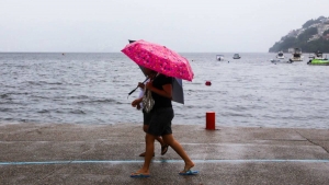 Ciclón tropical “John” seguirá provocando fuertes lluvias en México junto al ciclón tropical Nueve