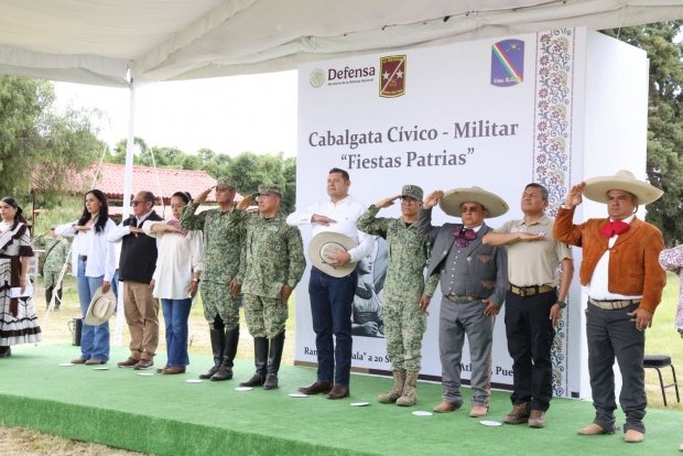 Cabalgata cívico-militar reafirma identidad y compromiso con la paz