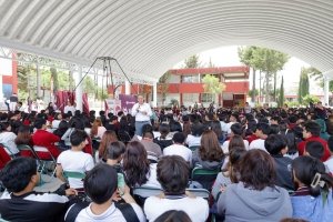 Pepe Chedraui impulsa el teatro entre juventudes para fortalecer su salud emocional