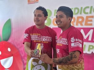 Develan playera y medalla de la carrera &ldquo;Corre y Comparte: Hambre Cero 2026&rdquo;