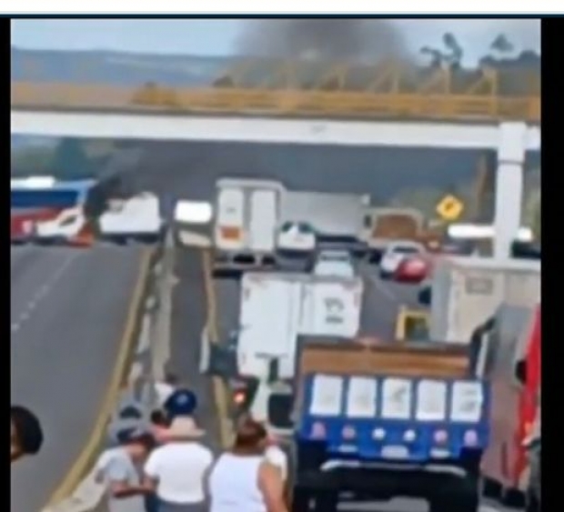 Recupera Gobierno de Puebla carretera de Tlahuapan tras chantaje de pobladores
