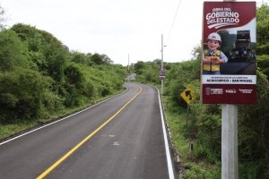 Gobierno estatal abre conexi&oacute;n con Morelos con la pavimentaci&oacute;n de la carretera Achichipico &ndash; San Miguel