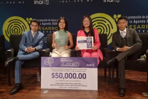 Estudiantes de la BUAP ganan el Premio a la Innovación y Buenas Prácticas