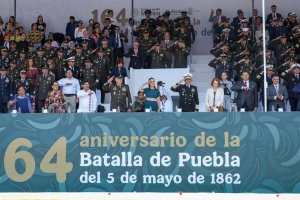 En unidad, patriotismo y orden se realiz&oacute; el Desfile del 5 de Mayo