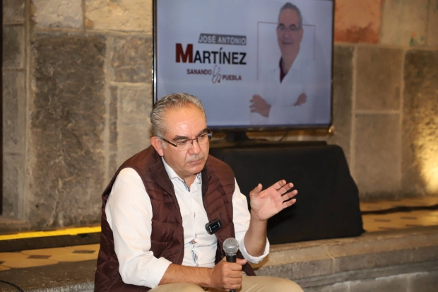Dr. Martínez reniega de viuda de Barbosa: “Ella apoya a Julio Huerta”