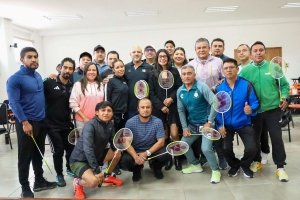 Capacitan y certifican a entrenadores poblanos de b&aacute;dminton