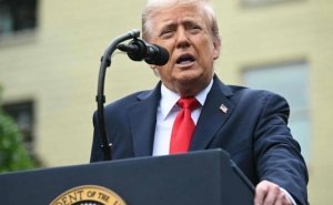 Tras redada migratoria en Hyundai, Trump dice que empresas extranjeras pueden traer empleados por &quot;un tiempo&quot;