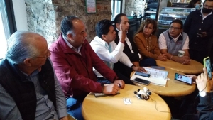 Morenista piden a diputados locales no apoyar incremento en tarifas del agua