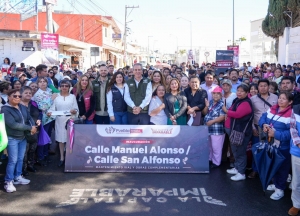 Entrega Pepe Chedraui rehabilitaci&oacute;n vial en la colonia Santa Margarita