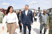 Armenta busca retomar vuelos Puebla - Los Ángeles y NY