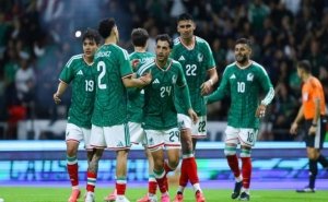Pol&eacute;mica en el Tri por cervezas en el CAR