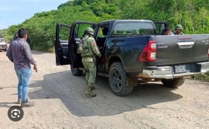 Militares y policías de GN roban y golpean a hombres que llevaban víveres a Acapulco