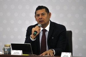 Armenta se reunirá con Sheinbaum para fortalecer sistema de salud